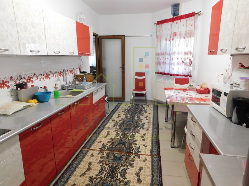 Casa individuala in Chisoda. Toate utilitatile. Bucatarie mobilata si utilata